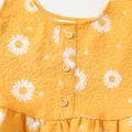 2-piece Kid Girl Floral Print Button Design Ruffle Hem Camisole and Shorts Set Ginger