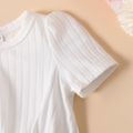 Baby-Mädchen einfarbiges Kurzarm-T-Shirt aus Rippstrick mit Drehknoten weiß
