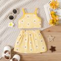 2pcs Baby Girl Pearl Button Detail Allover Daisy Print Gingham Cami Top and Skirt Set Yellow image 2