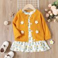 2pcs Toddler Girl Floral Print Sleeveless Dress and Yarn Flower Design Jacket Set Yellow