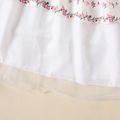 فستان عرقي للفتاة الصغيرة 100٪ قطن مكشكش ديكور شبكي طبقات بيضاء بأكمام رفرفة أبيض image 5