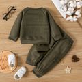 2pcs Baby Boy Solid Raglan-sleeve Textured Sweatshirt and Sweatpants Set Army green image 3