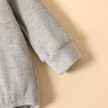 Baby Boy 95% Cotton Textured Long-sleeve Bear Decor Romper Light Grey