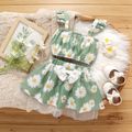 2pcs Baby Girl Allover Daisy Floral Print Green Flutter-sleeve Crop Top and Lace Bowknot Skirt Set Green