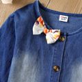 2pcs Kid Girl Floral Print Sleeveless Dress and Bowknot Design Denim Jacket Set Blue