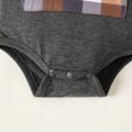 2pcs Baby Boy Grey Long-sleeve Hooded Romper and Plaid Sweatpants Set Dark Grey image 5