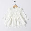 فستان أبيض بأكمام طويلة من الدانتيل بتصميم كشكش بطبقات سادة للبنات الصغار أبيض image 1