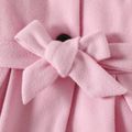 طفلة صغيرة حلوة طية صدر السترة زر تصميم حزام مطوي مزيج الوردي معطف زهري image 4