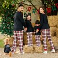 Christmas Family Matching Letter Print Black Long-sleeve Plaid Pajamas Sets (Flame Resistant) Black image 4
