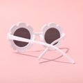 Toddler / Kid Heart Decor Floral Frame Glasses (With Glasses Case) White image 2
