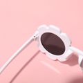 Toddler / Kid Heart Decor Floral Frame Glasses (With Glasses Case) White image 3
