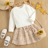 2-piece Toddler Girl Cable Knit White Top and Bowknot Design Skirt Set