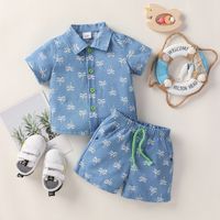 2pcs Baby Boy Denim Short-sleeve All Over Coconut Tree Print Button Up Shirt and Shorts Set