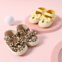 Baby / Toddler Bowknot Decor Soft Sole Velcro Prewalker Shoes