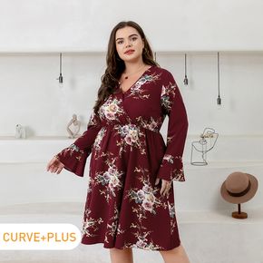 Women Plus Size Vacation Floral Print Surplice Neck Long-sleeve Dress