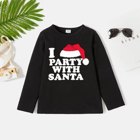 Weihnachtskind Grafik Weihnachtsmütze und Buchstabendruck Langarm-T-Shirt
