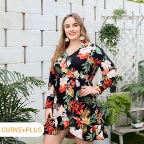 Frauen Übergröße Urlaub Blumendruck Surplice Neck Wrap Kleid