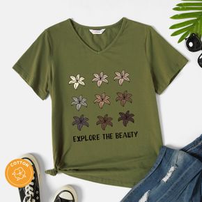 Kurzärmliges T-Shirt mit V-Ausschnitt und grafischem Blumenbuchstabendruck für Frauen