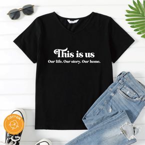 Kurzarm-T-Shirt mit V-Ausschnitt und grafischem Buchstabendruck für Frauen