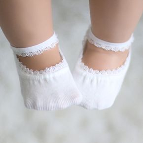 calcetines con ribete de encaje sólido con estilo para bebés / niños pequeños