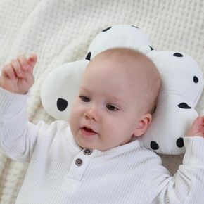 100% Cotton Cloud Shaped Baby Sleeping Pillow to Help Prevent and Treat Flat Head Syndrome