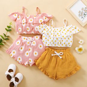 2-piece Toddler Girl Floral Print/Polka dots Ruffle Collar Off Shoulder Tank Top and Bow Decor Shorts Set