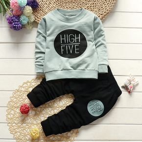 2-piece Toddler Boy/Girl Letter Print Pullover and Black Pants Set
