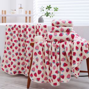 Strawberry Print Bath Towel Multifunction Soft Absorbent Coral Fleece Bath Blankets for Household Outdoor Pool Travel