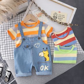 2-teiliges Baby-Jungen-/Mädchen-Set aus 95 % Baumwolle mit kurzen Ärmeln, gestreiftem T-Shirt und Cartoon-Giraffen-Druck-Denim-Overall-Shorts