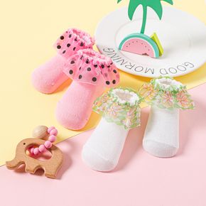 Baby-Socken mit Allover-Print und Spitzenbesatz in reiner Farbe