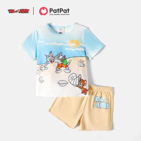 Tom and Jerry 2pcs Toddler Boy Colorblock Short-sleeve Tee and Letter Print Shorts Set