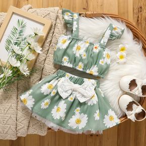 2pcs Baby Girl Allover Daisy Floral Print Green Flutter-sleeve Crop Top and Lace Bowknot Skirt Set