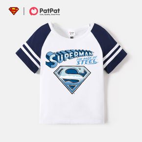 Camiseta de algodão manga raglan curta com estampa de letra de menino superman