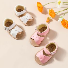 Baby-/Kleinkind-Crisscross-Vamp-Solid-Prewalker-Schuhe mit offener Spitze