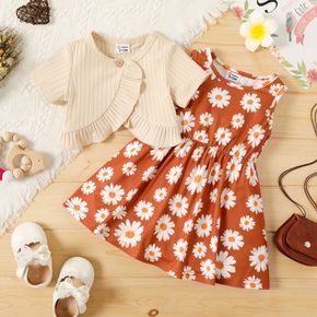 2pcs Baby Girl All Over Daisy Floral Print Sleeveless Dress and Short-sleeve Ribbed Ruffle Cardigan Set