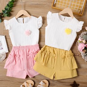 2pcs Kid Girl Floral Design Textured Flutter-sleeve White Tee and Ruffled Shorts Set