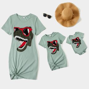 Cartoon Dinosaur Print 95% Cotton Short-sleeve Twist Knot T-shirt Dress for Mom and Me