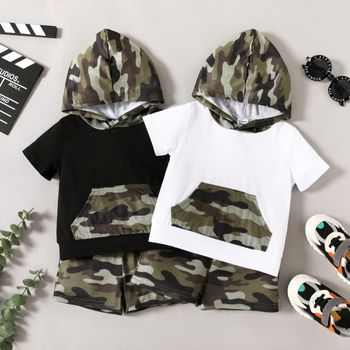 2pcs Toddler Boy Pocket Design Hooded Tee and Camouflage Print Shorts Set