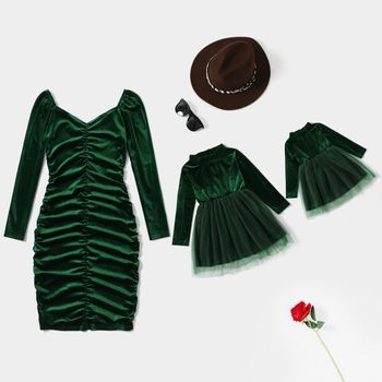 Dark Green Velvet Off Shoulder Long-sleeve Ruched Bodycon Dress for Mom and Me