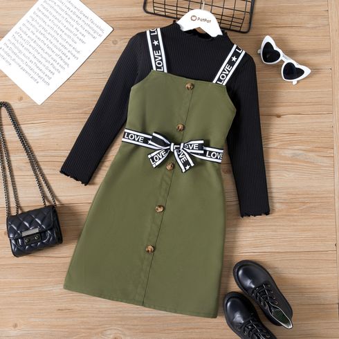 2pcs Kid Girl Mock Neck Lettuce Trim Long-sleeve Black Tee ann Letter Print Green Overall Dress Set
