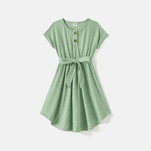 Family Matching Solid Short-sleeve Belted Dresses and Striped Colorblock T-shirts Sets Green big image 9