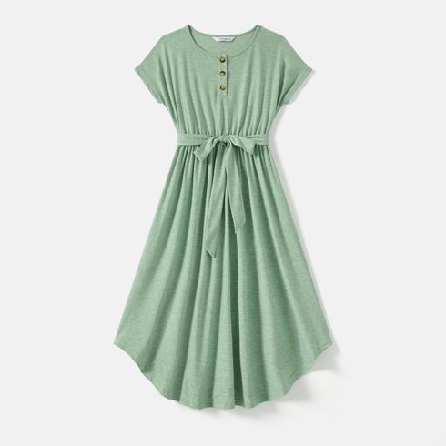 Family Matching Solid Short-sleeve Belted Dresses and Striped Colorblock T-shirts Sets Green big image 13