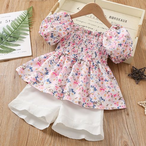 2pcs Baby Girl Allover Floral Print Puff-sleeve Shirred Top and Solid Shorts Set