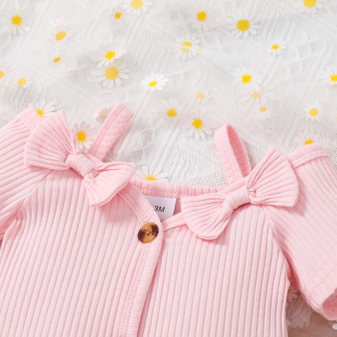3pcs Baby Girl 95% Cotton Front Buttons Bow Decor Ribbed Short-sleeve Romper and Allover Floral Print Flared Pants & Headband Set Pink big image 3