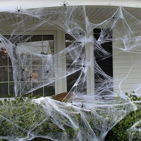 Halloween Stretch Spinnennetze gruselige Partyszene Horror Haus Requisiten mit 30 gefälschten Spinnen für Halloween Dekorationen