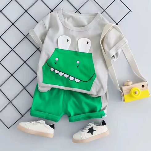 2pcs Toddler Boy Playful Crocodile Print Tee and Colorblock Shorts Set
