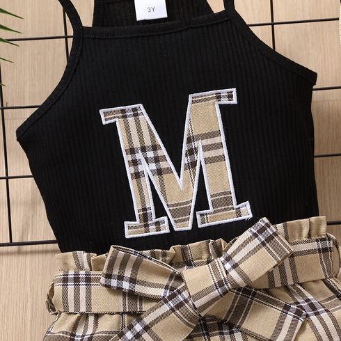 2pcs Toddler Girl Trendy Letter Embroidered Camisole and Plaid Belted Shorts Set Black big image 3