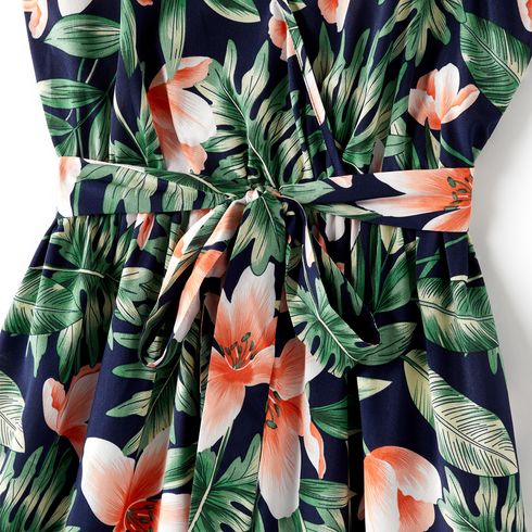 Family Matching All Over Floral Print V Neck Spaghetti Strap Midi Dresses and Splicing Short-sleeve T-shirts Sets royalblue big image 5