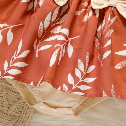 Baby Girl Sleeveless Solid Ruffle Trim Bowknot Spliced Leaf Print Romper Apricot big image 6