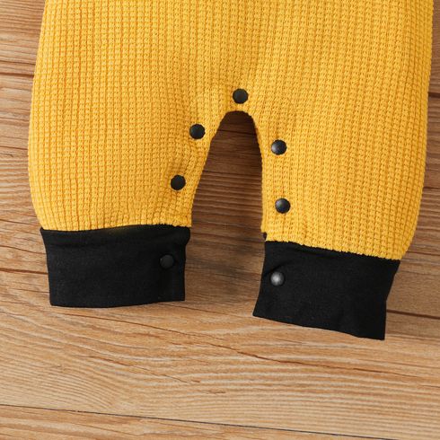 Baby Boy/Girl Letter Design Short-sleeve Romper or Long-sleeve Jumpsuit with Hat Set Yellow big image 4